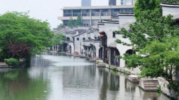 未成年人无证驾驶!“炸街”!交警:查!